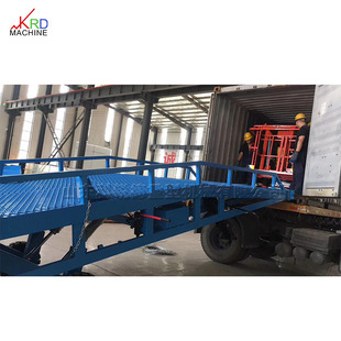 Mobile single-person operation loading bridge container cargo loading and unloading auxiliary equipment hydraulic unloading platform