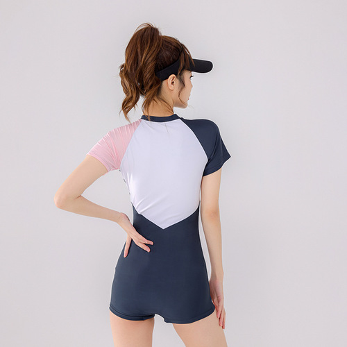 Women's Influencer-Style One-Piece Swim Trunks: Tummy-Smoothing, Slimming, Patchwork Design – Premium-Quality, Conservative Yet Stylish Thermal Spa Swimsuits Available for Wholesale