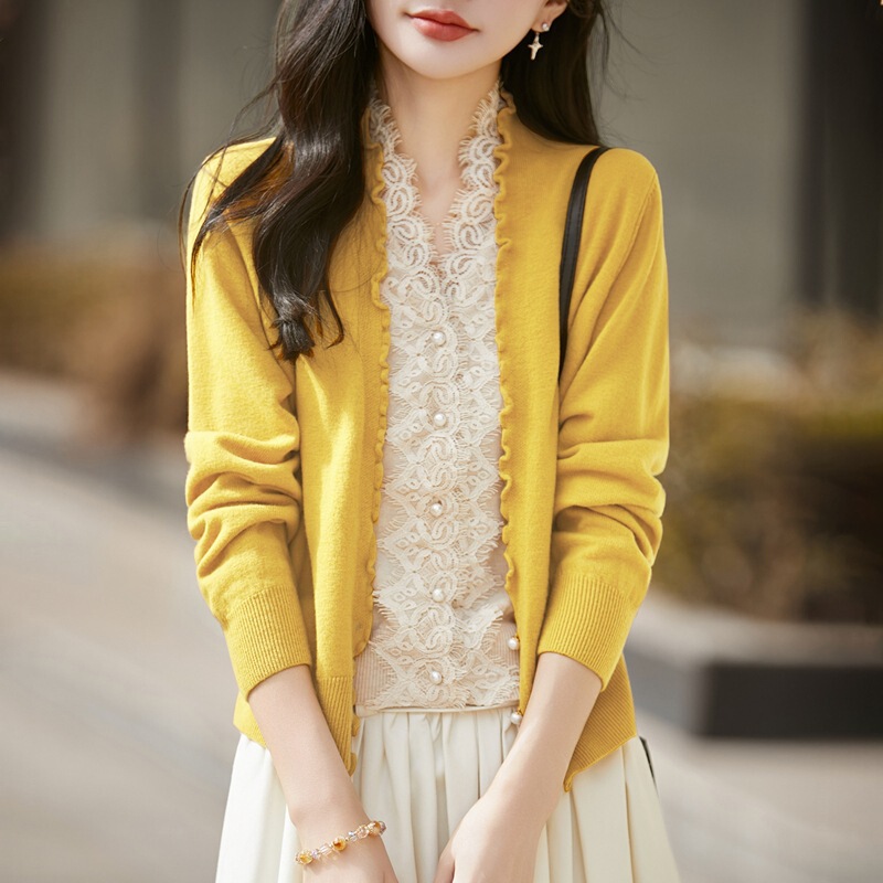 Trendy Lace Patchwork Faux Two-Piece Knit Sweater for Women 2026 Spring/Summer New Silk Wool V-Neck Knit Top Trendy Lace Patchwork Faux Two-Piece Knit Sweater for Women 2026 Spring/Summer New Silk Wool V-Neck Knit Top