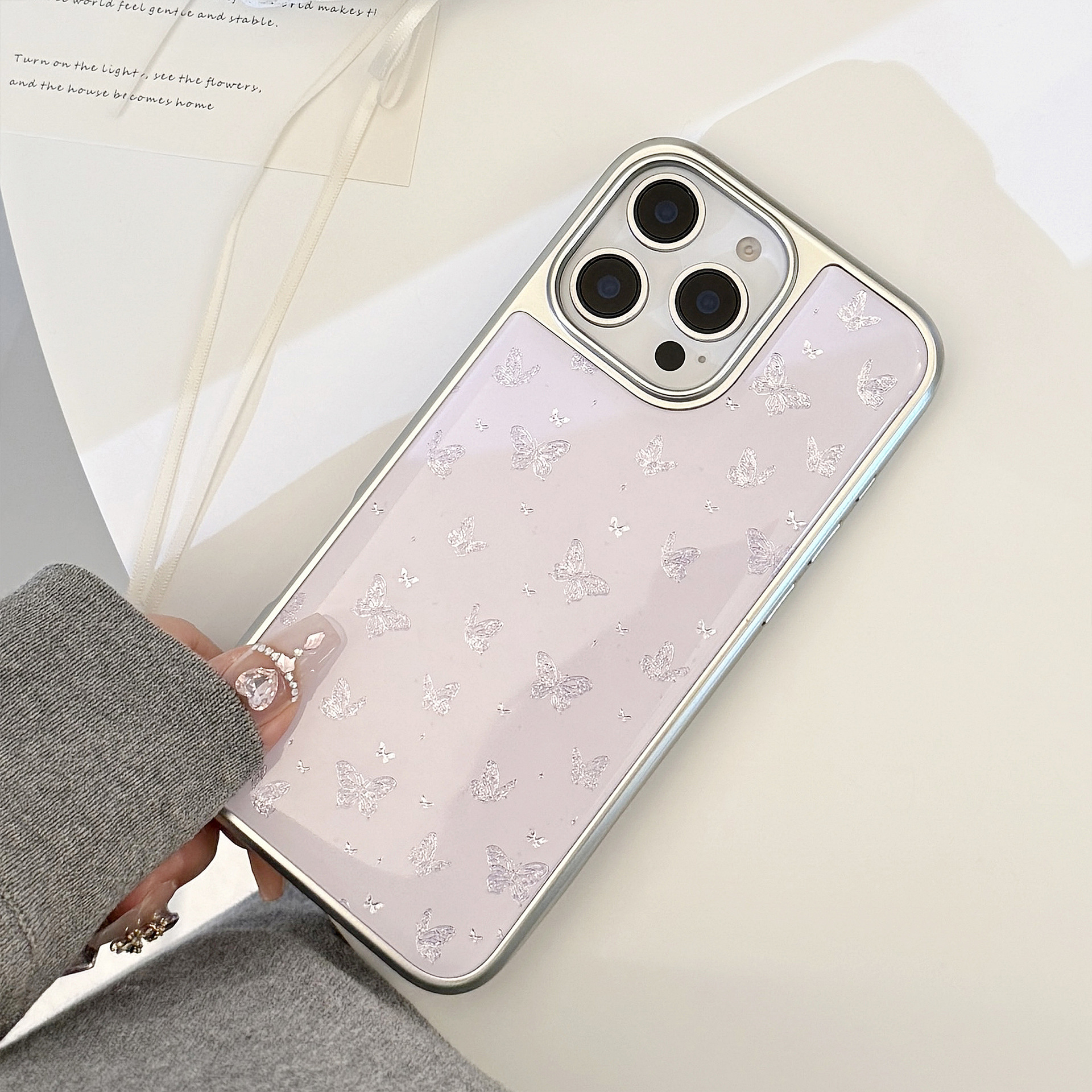 Custodia protettiva a farfalla viola per iphone e huawei_voghion.com