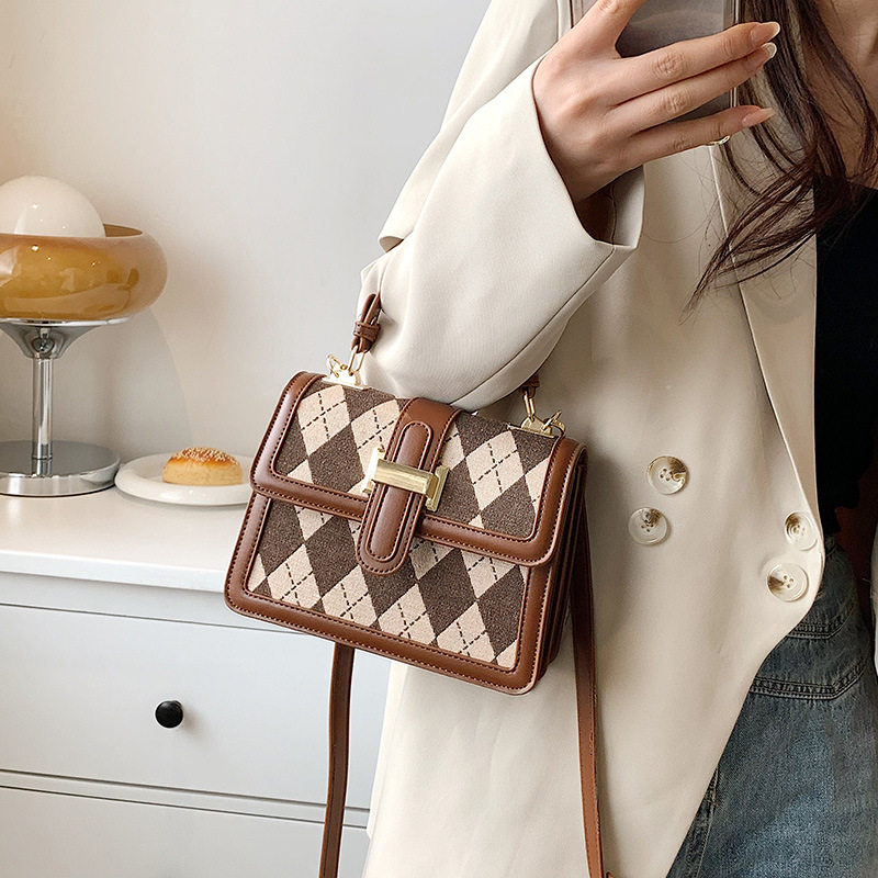 Bags For Women 2024 Spring New Trendy High-end Fashion Versatile Plaid Crossbody Bag Popular Fashion Single Shoulder Small Square Bag_voghion.com