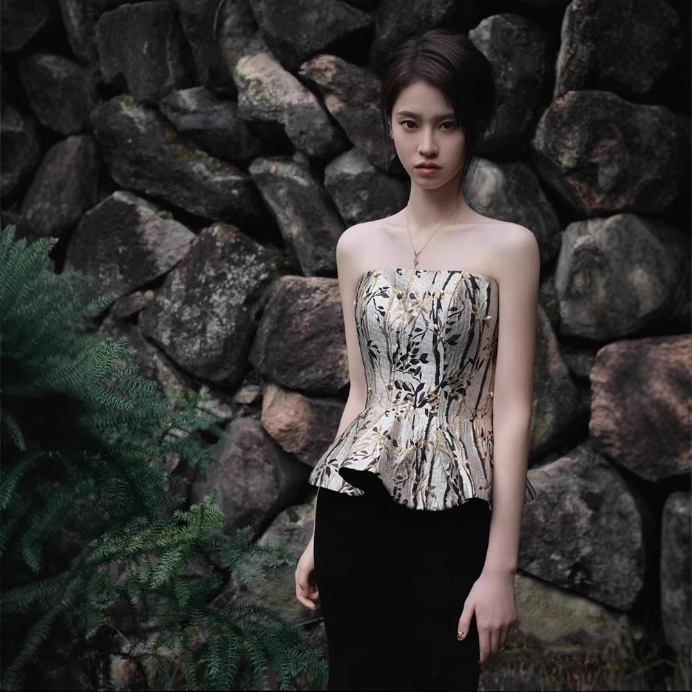 Đầm dạ hội đuôi cá không dây, thiết kế sang trọng, tôn dáng — Kiểu ống ngực màu đen, Kiểu quây ngực màu đỏ rượu