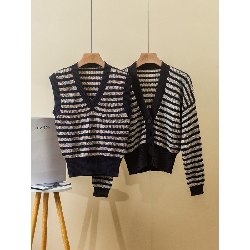 Early Autumn New Italian Top Collar Pullover Sequin Loose Vest Cardigan Knitted Sweater Jacket Cotton Early Autumn New Italian Top Collar Pullover Sequin Loose Vest Cardigan Knitted Sweater Jacket Cotton