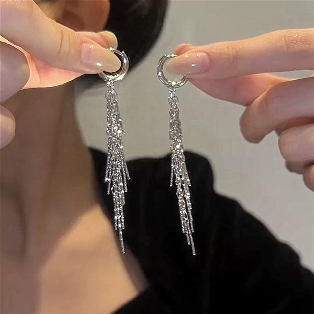 Summer small design fashionable universal earrings, high-quality style, light luxury style, 2023 collection