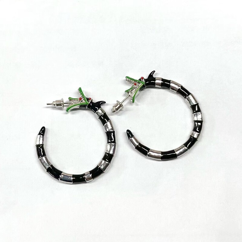 Amazon Hot Sale Sandworm Slub Insect Earrings Funny Creative Design Fashion Party Accessories Earrings