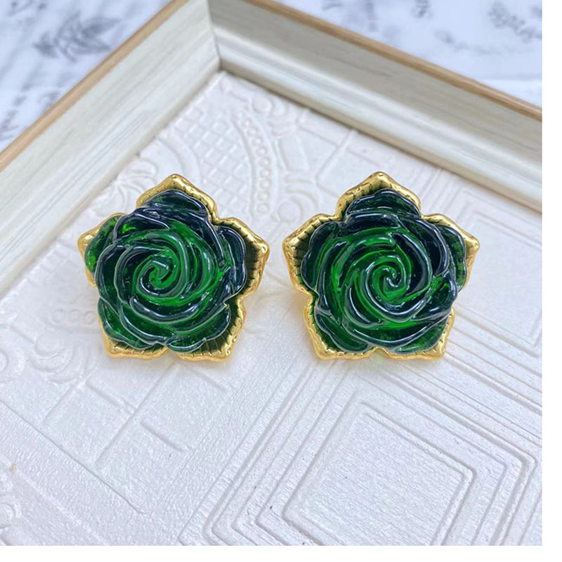 Retro Flower Alloy Plating Womenu0027S Ear Studs