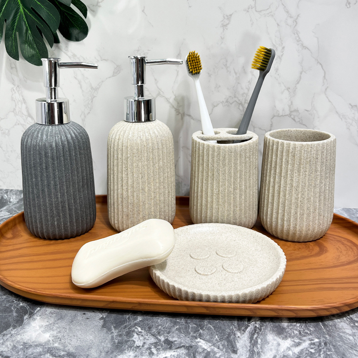 Juego de baño de cuatro piezas de baño de arena y grava de resina, juego de baño simple, baño de hotel, decoración de lavado de manos, soporte para cepillo de dientes