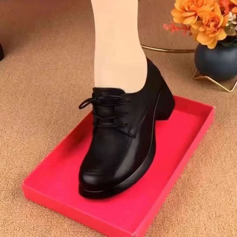 女性用シングルシューズ 2025 新しいファッション多用途レースアップラウンドトゥ厚いヒール黒平底ロートップ快適なスリッポン女性の靴|undefined