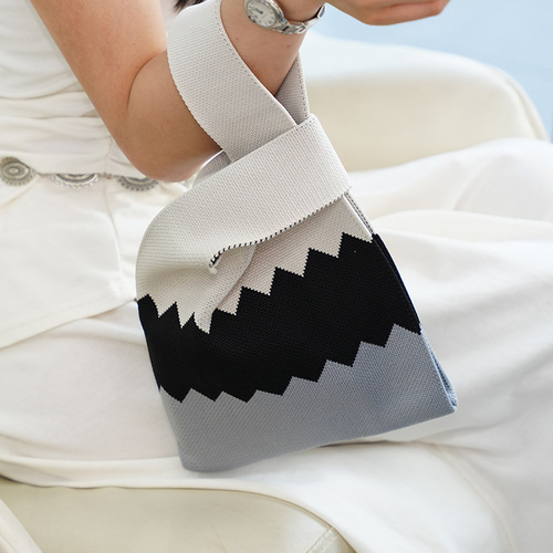 Portable Knitted Bag, Niche Design Knitted Tote Bag, Hand-held Knitted Crossbody Bag
