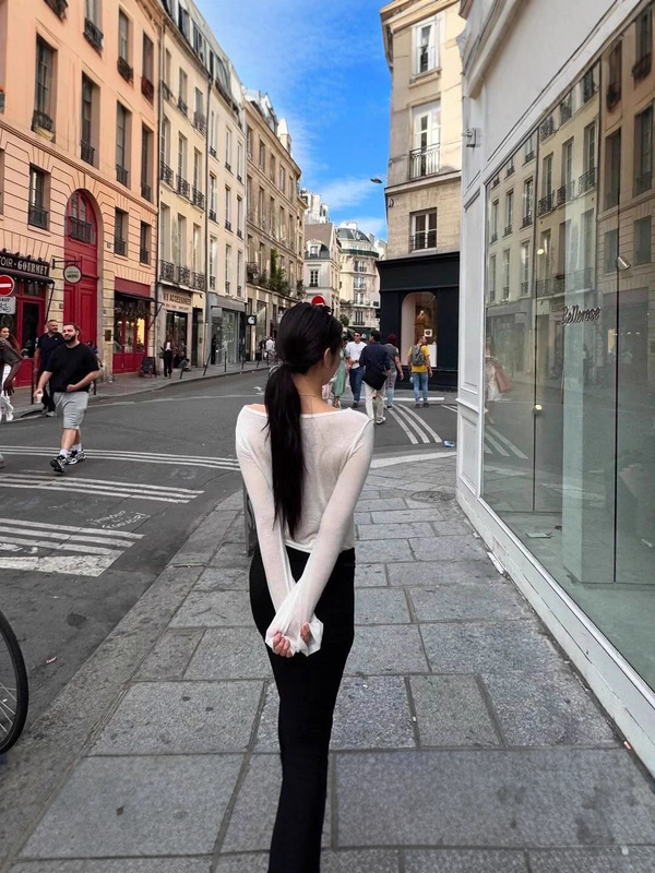 现货 韩国设计师gila天丝字母T恤韩系女装jennie同款显瘦长袖罩衫|undefined