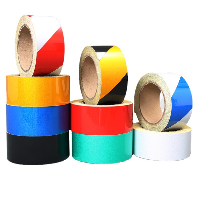 厂家批发黑黄红白反光膜警示胶带反光贴条地贴纸防水安全标识贴条