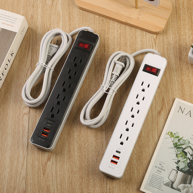 2USB + 1tpe-c interfaz de teléfono celular de cáscara blanca con cáscara negra interruptor de cabezal de agitación enchufe de América del Sur estándar estadounidense