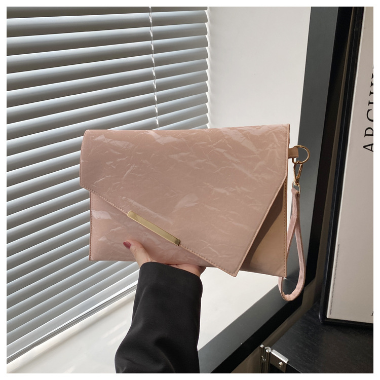 112g Weight Sewing Thread Fashion Element Magnetic Buckle Closure Type Top Handle Strap Type Envelope Bag Bags Type Office, Party Occasion Pu Leather Material Solid Color Pattern All Seasons Season Women's Gender Elegant Style Square Shape Pu Leather Solid Color Sewing Thread Square Clutches 23