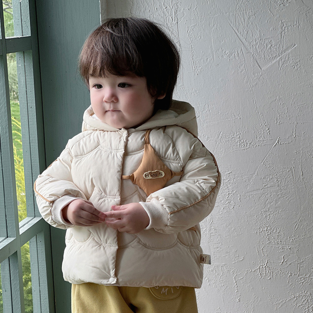 2024 nuevo bebé de invierno, estilo occidental, cálido, cómodo y grueso, lindo abrigo de bebé, abrigo de algodón grueso, ropa exterior