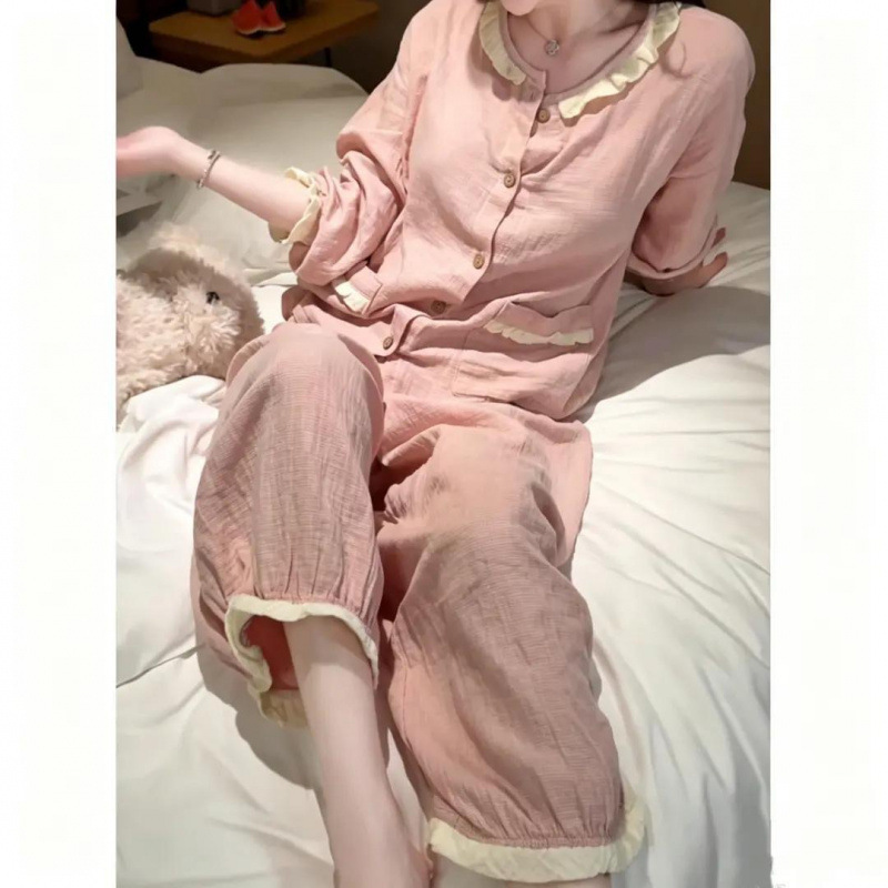 Spring and autumn cloud cotton pajamas for women, sweet and cute, with ruffled edges, round neck, cardigan style, home wear with chest pads, long sleeve set Spring and autumn cloud cotton pajamas for women, sweet and cute, with ruffled edges, round neck, cardigan style, home wear with chest pads, long sleeve set