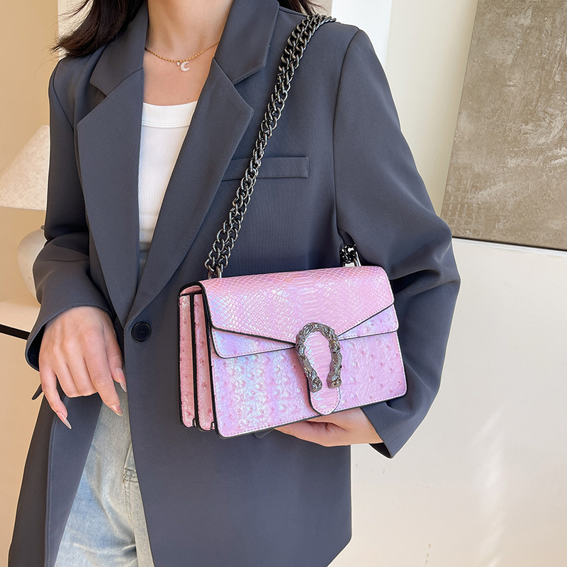 Bolsa de cadena de textura transfronteriza 2025 verano nuevo bolso femenino patrón de serpiente patrón de avestruz bolso de hombro bolso de mensajero de color de contraste de alta calidad