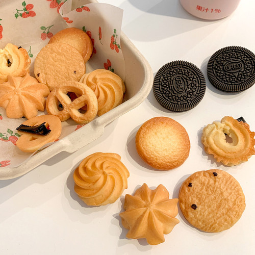 Cookie biscuit side clip hairpin simulated Oreo food side clip interesting and funny dry duckbill clip