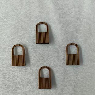 �¿�С���L�玧�۵��A�ִ�������b۬F؛���l�S��ֱ�N