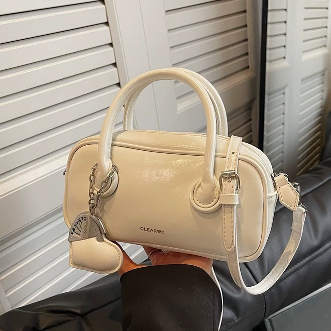 Fashionable shoulder bag, one-shoulder bag for leisure, high-quality style, Korean style
