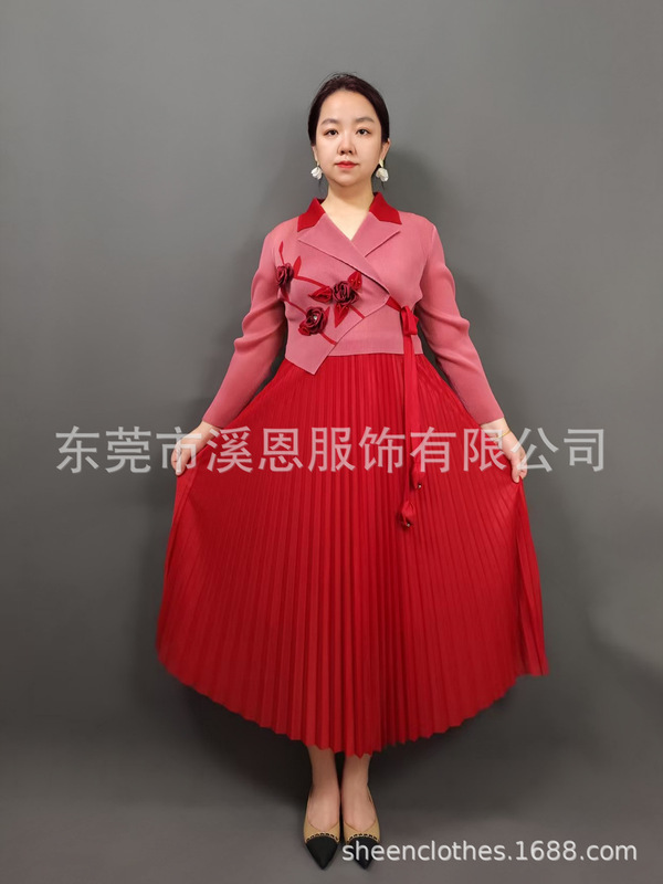 新款Miayki时尚立体玫瑰钉花西装领重工礼服百褶连衣裙女装大码跨|undefined