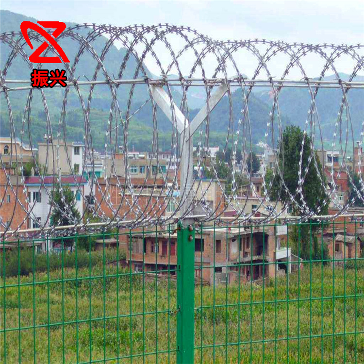 监狱Y型柱带刺铁丝护栏网刺丝滚笼防逃防盗护栏网飞机场防爬护栏