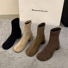 秋冬季方跟舒适后拉链马丁靴女式绒面中筒靴纯色圆头高跟大码女靴