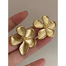 R 12789 French romantic flower earrings ��ʽ�����������ݶ���
