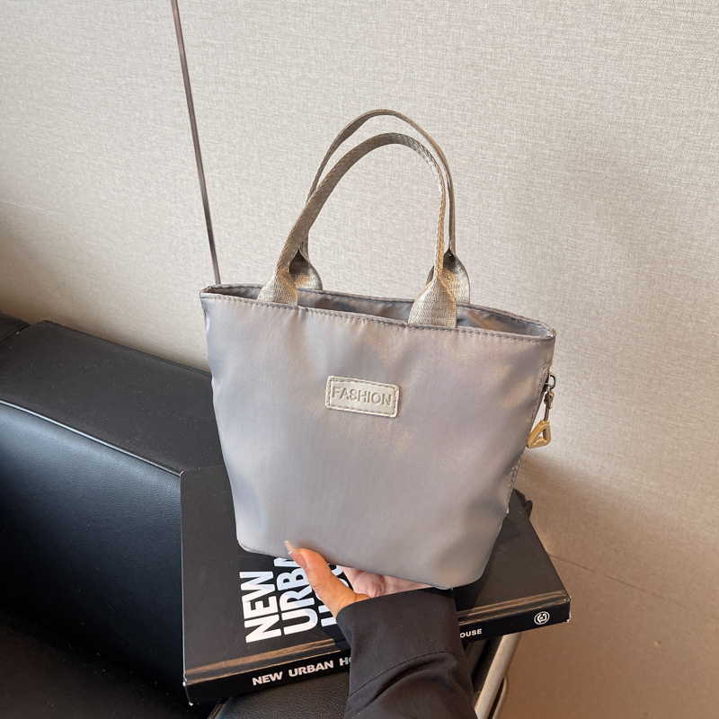 Verano simple y casual bolso pequeño de mano nuevo teléfono móvil bolso cuadrado pequeño bolso de compras todo fósforo bolso de tela ligero image 5