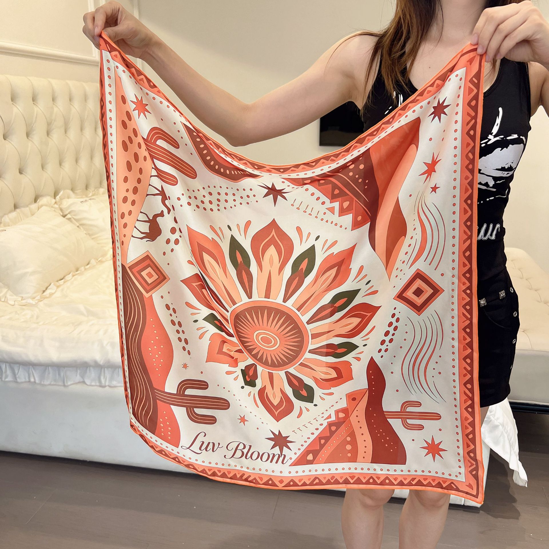 141# Lenço quadrado vermelho laranja deserto (B43-36)