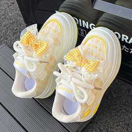 儿童板鞋低帮女童运动鞋秋季2025新款甜美公主鞋防滑软底休闲童鞋