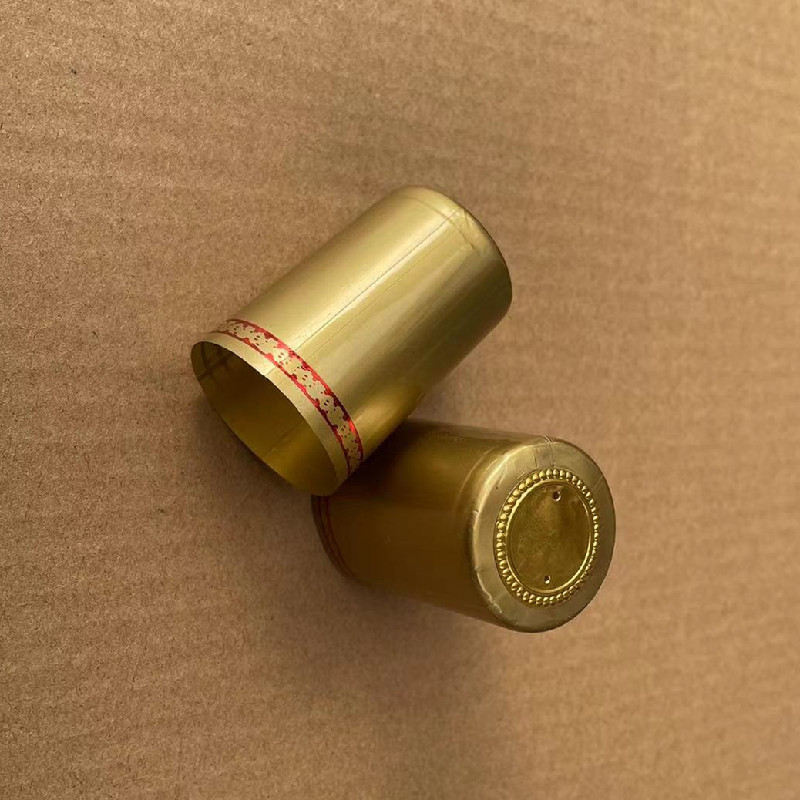 PVC tapa de plástico botella de vino rojo película de sellado cable de tracción fácil película Termocontraíble botella de vino de vidrio película de encogimiento en stock al por mayor