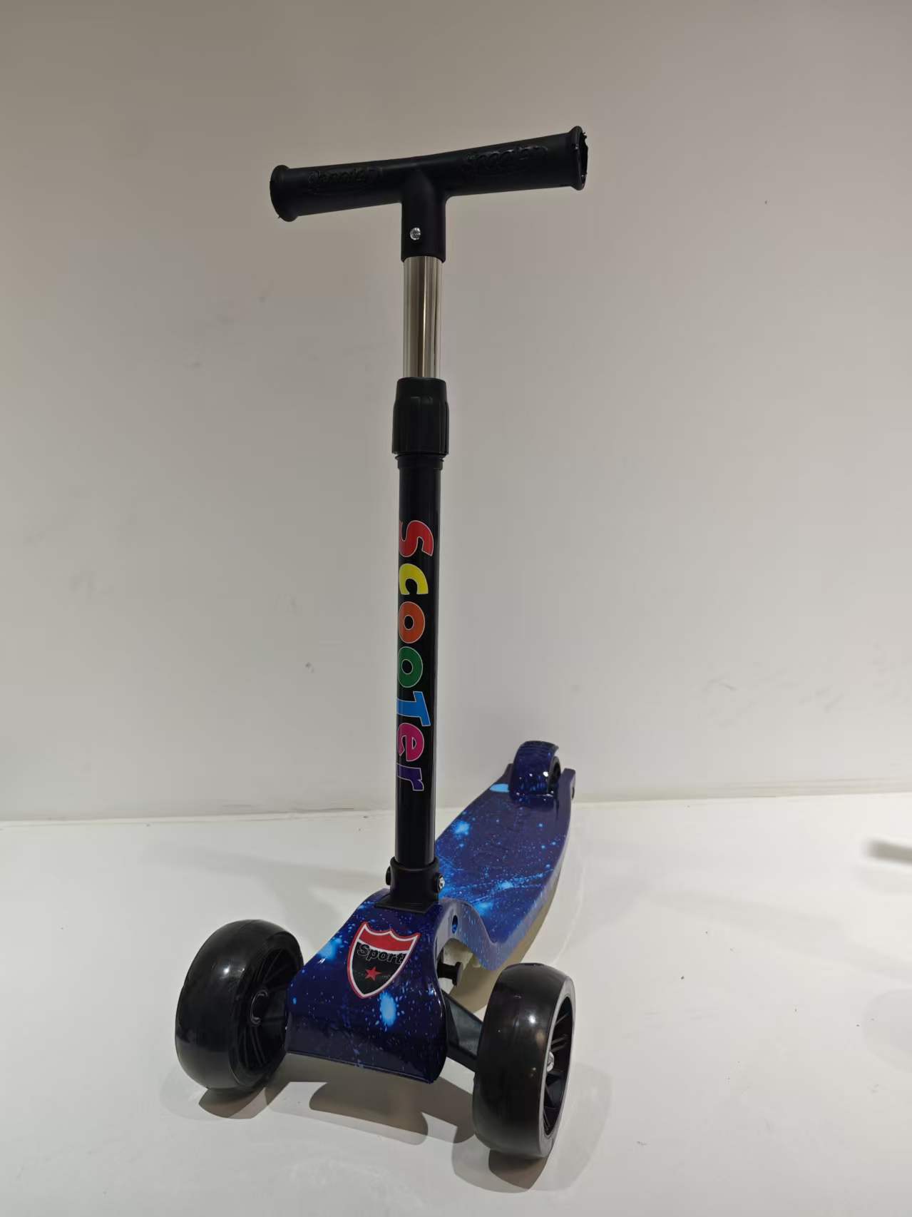 Scooter para Niños de 1 a 5 Años Plegable y Ajustable de Metal