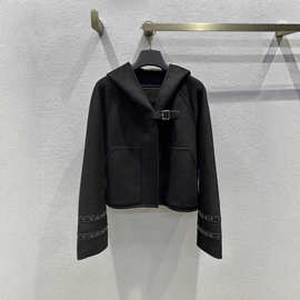 南油高端女装2025秋冬铆钉羊皮拼接袖口连帽短款双面羊绒外套女