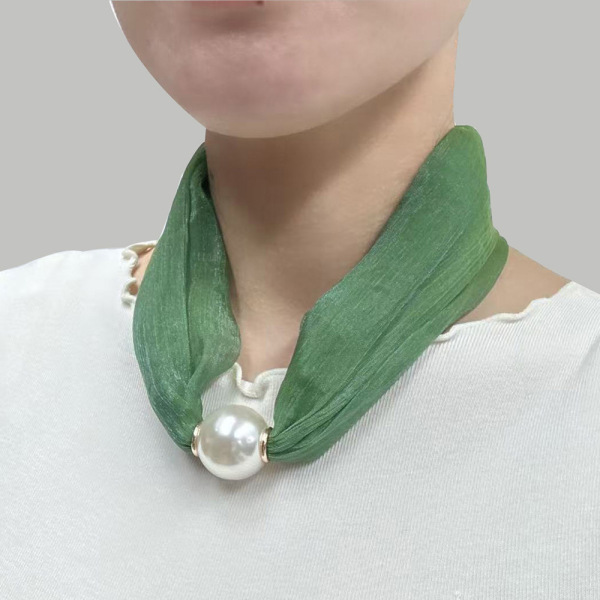 Magnetic pendant pearl