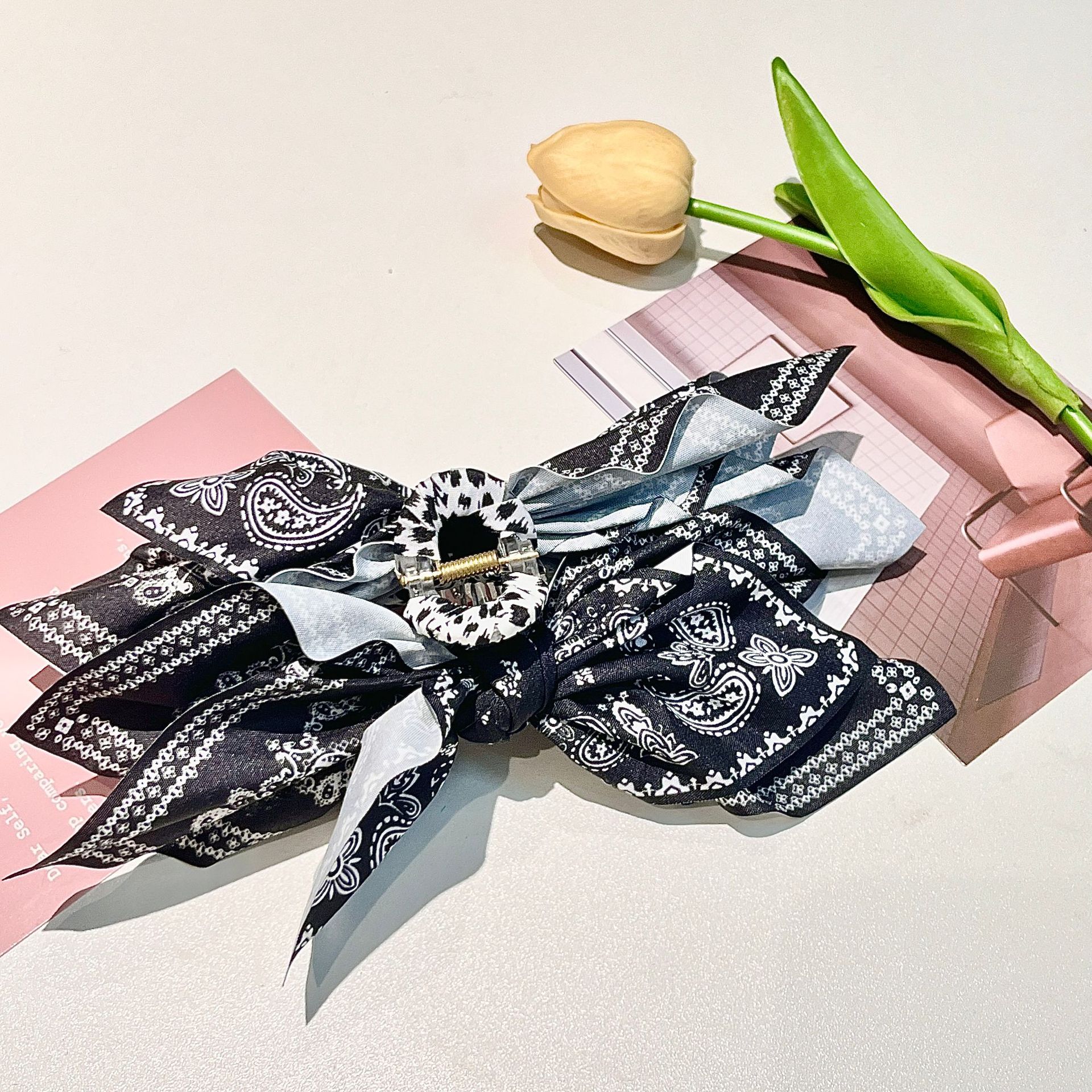 블랙 캐슈넛 프린트 그리퍼