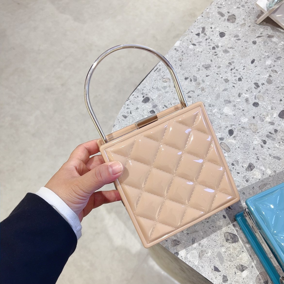 2025 New cross-border foreign trade women's bag, retro chain mini jelly bag opening red envelope box bag undefined