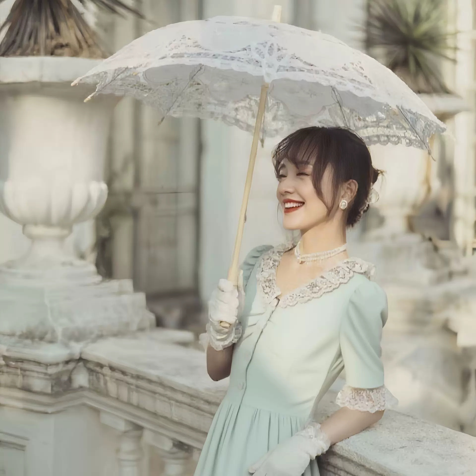 复古宫廷风木柄蕾丝伞法式优雅镂空花边工艺拍照写真装饰品道具伞