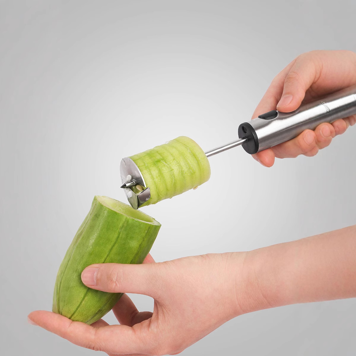 En stock fábrica de verduras y frutas corazón-excavación SPINNER Punch 304 acero alimentos complementarios de los niños ensalada carne cerveza DIY