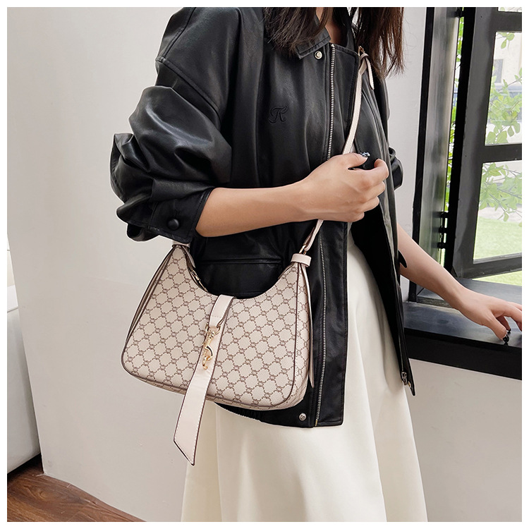 High-end Women's Armpit Bag Retro Shoulder & Crossbody Bag_voghion.com