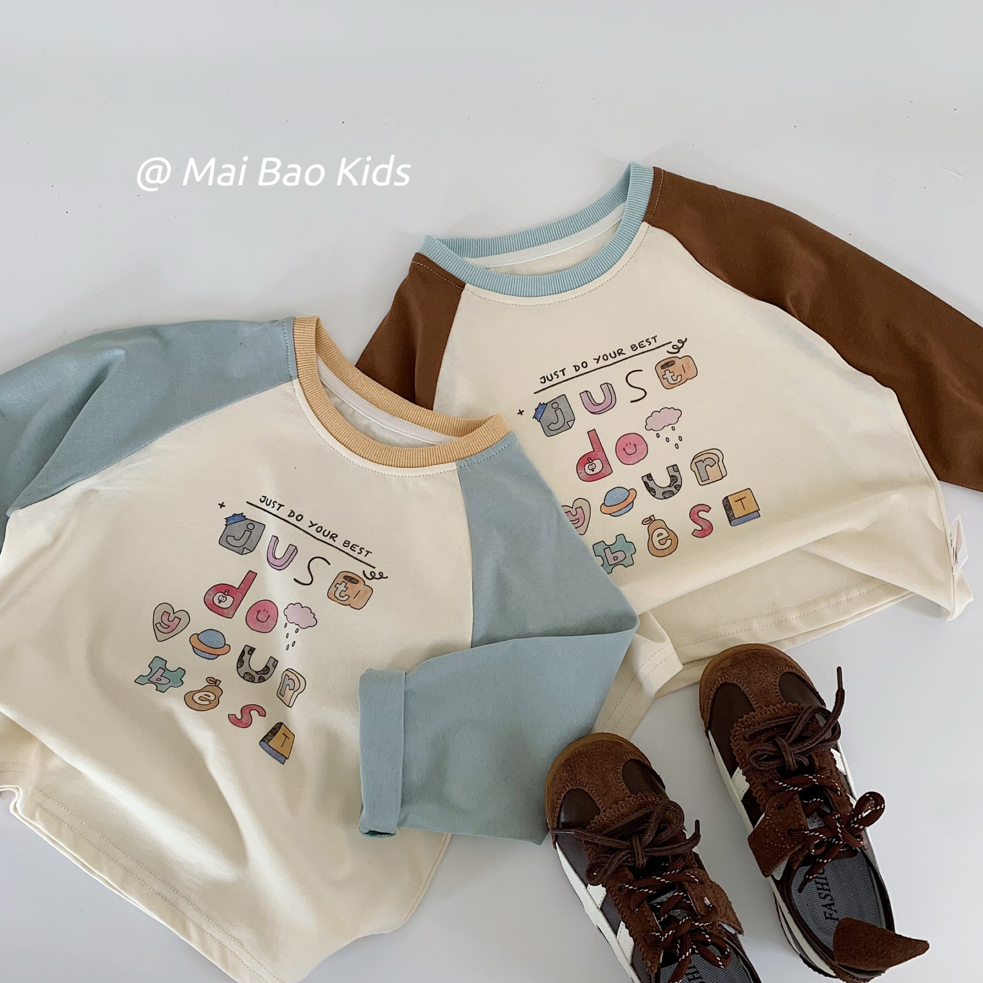 Camiseta para niños Maibao 2025 otoño nuevo estilo para niños y niñas manga raglán de dibujos animados camisa de fondo jersey para bebés marea t