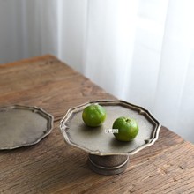 澈复古花边做旧铁艺托盘高脚面包水果盘收纳盘静物美食拍摄甜品台