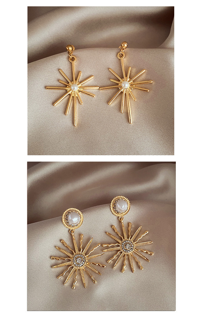 Holiday Occasion Alloy Material 1 Pair Retro Leaf Square Alloy Women's Earrings
