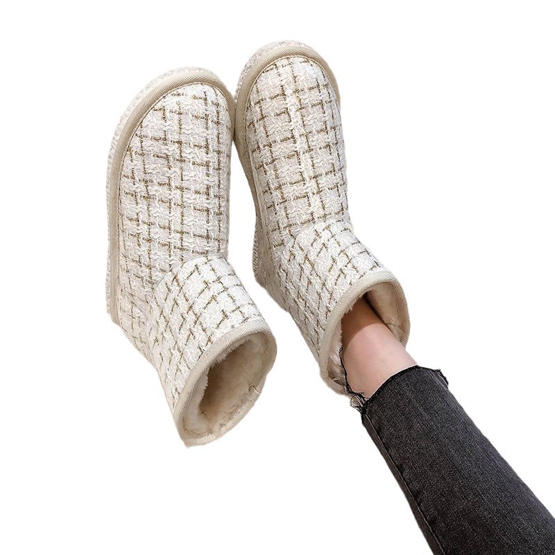Botas de nieve de otoño e invierno 2023 nuevos zapatos acolchados de algodón cálido engrosados estilo occidental estilo Chanel estilo corto moda botas de nieve