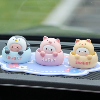 Car ornaments cartoon shaking head animals cute car ornaments desktop decoration resin figurines creative (Car ornaments) - penguin-cat-piglet-blue-lucky-mat