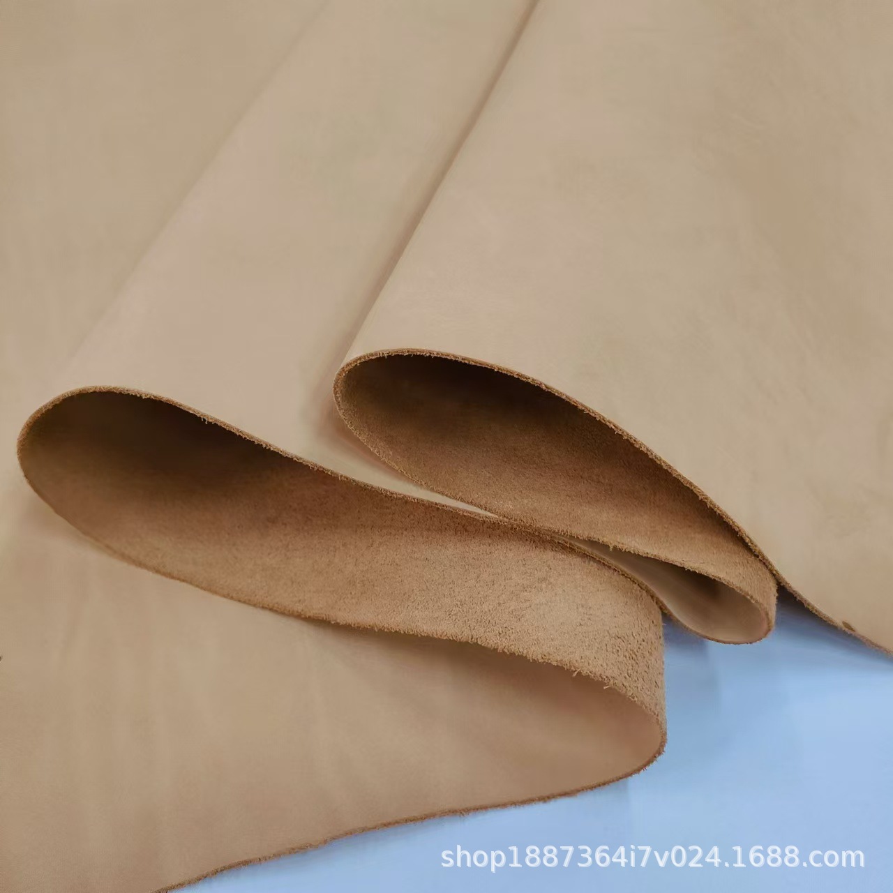 现货供应头层牛皮磨砂皮 靴子手袋笔记本牛巴戈牛皮真皮皮料