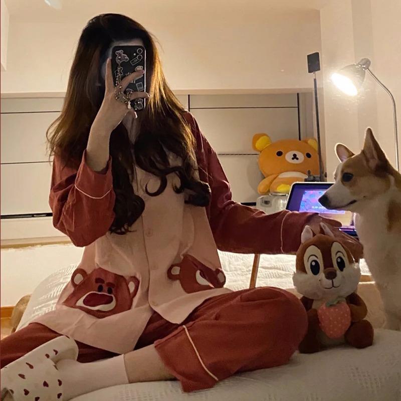 Nuevo Pijama Rojo en línea para mujer fresa oso Doble Bolsillo de dibujos animados para mujer estilo coreano 2022 traje de uso doméstico entrega de una pieza