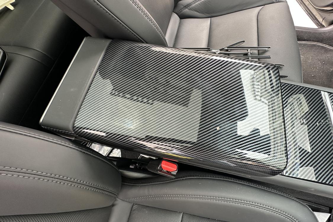 Suitable for Tesla's 25 Model Y Updated Versions: Center Control Panel, Glass Panel, Rear Anti-Kick Protection, Steering Wheel