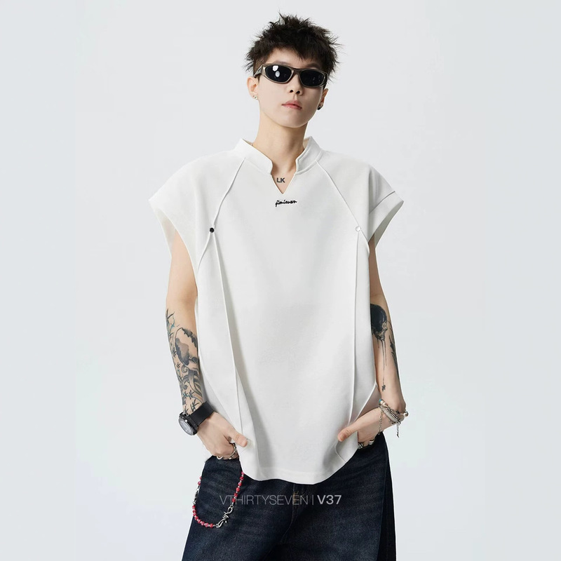 American-Style Deconstructed Rivet-Embroidered Loose Vest for Men, Summer Fitness Sports Sleeveless T-Shirt with a Stylish V-Neck Design