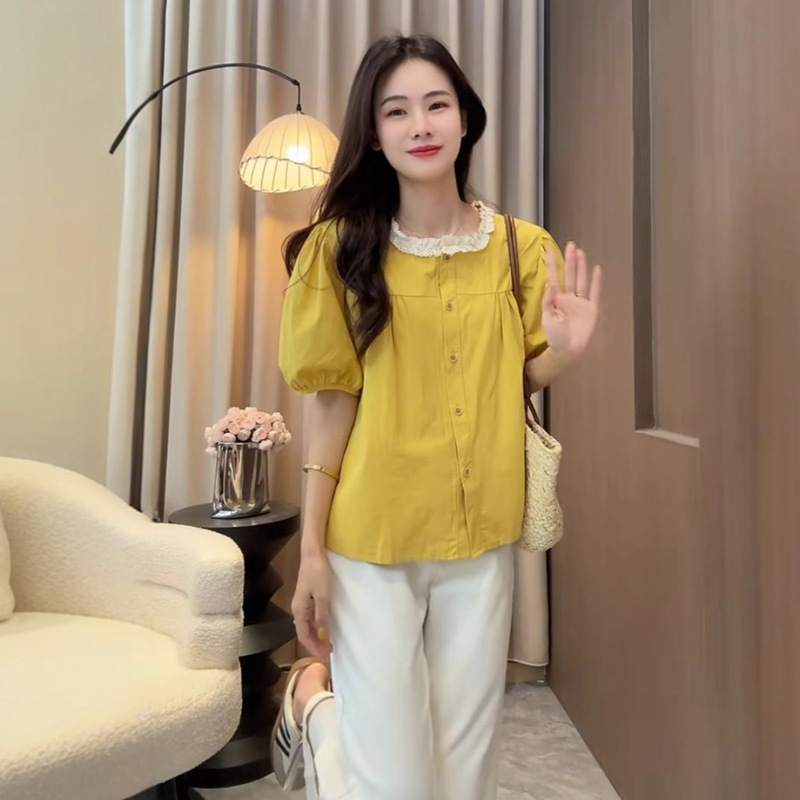 Wholesale Purchase from Thailand: Women's Versatile Loose Casual Round-Neck Puff Sleeve Short-Sleeve Blouse with Lace Trim