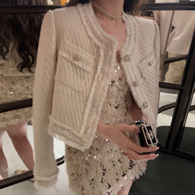 Cotton Fashion Elegant Lady Tweed Jacket for Women 2023 Spring and Autumn Versatile Round Neck Tassel Short Coat
